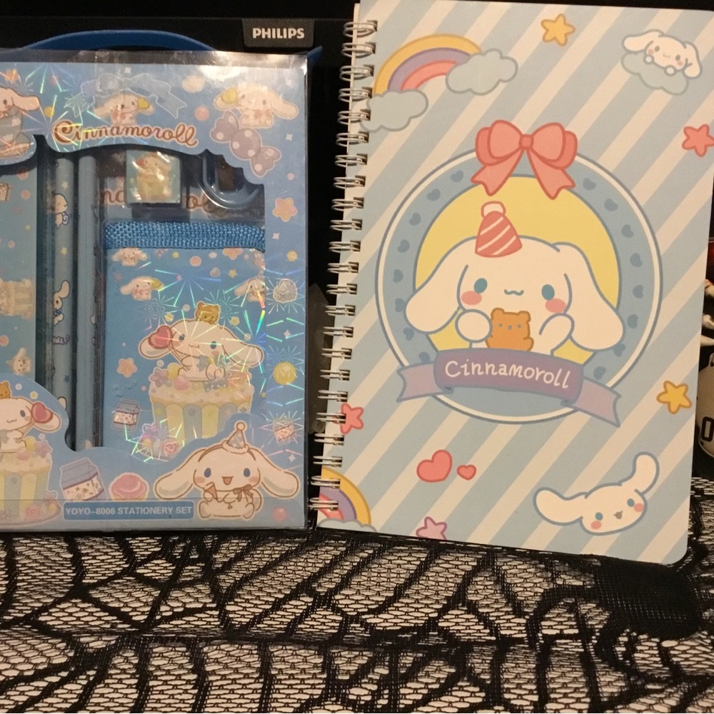 Sanrio Cinnamoroll Blue and White Stationery Set with Spiral Notebook